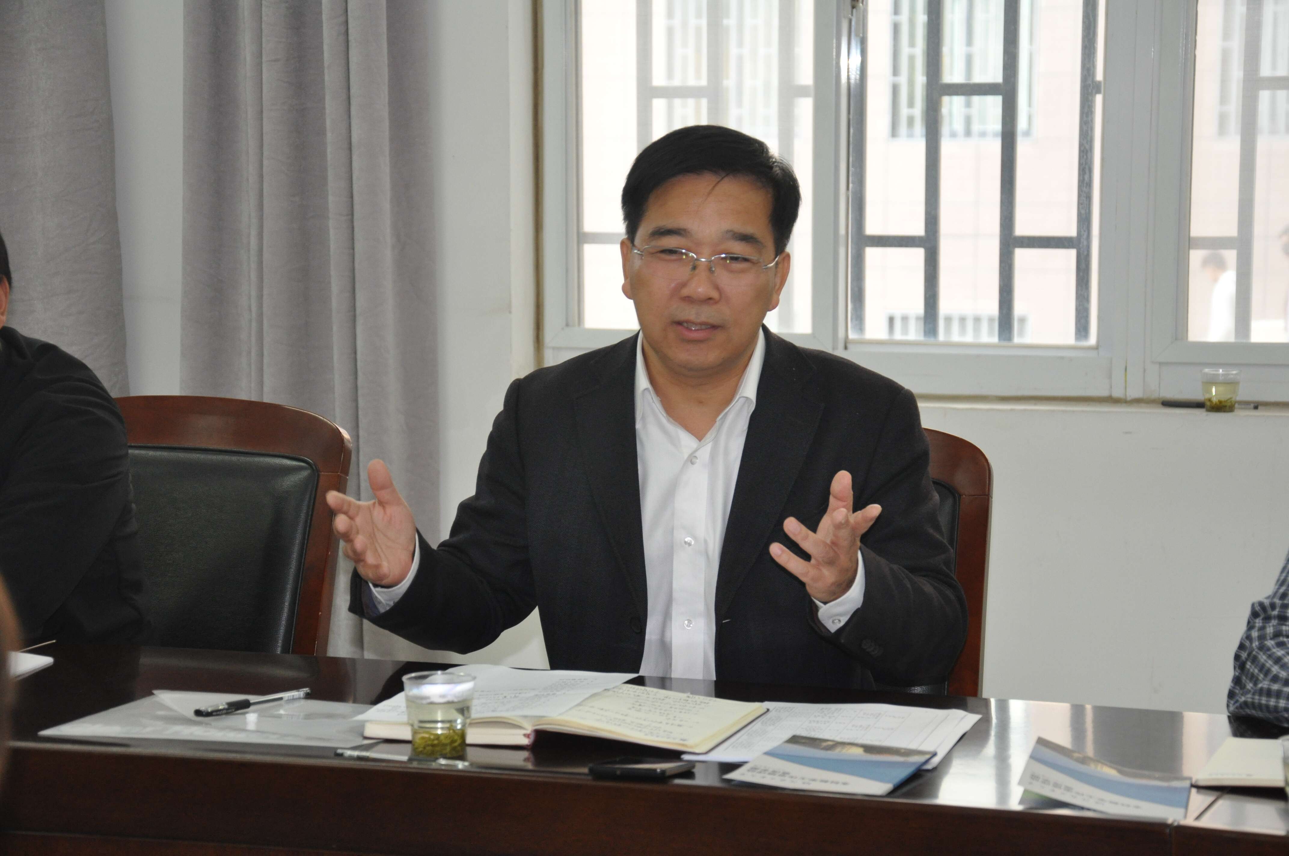 严肃工作纪律 打造优良作风-河南工业大学教务处